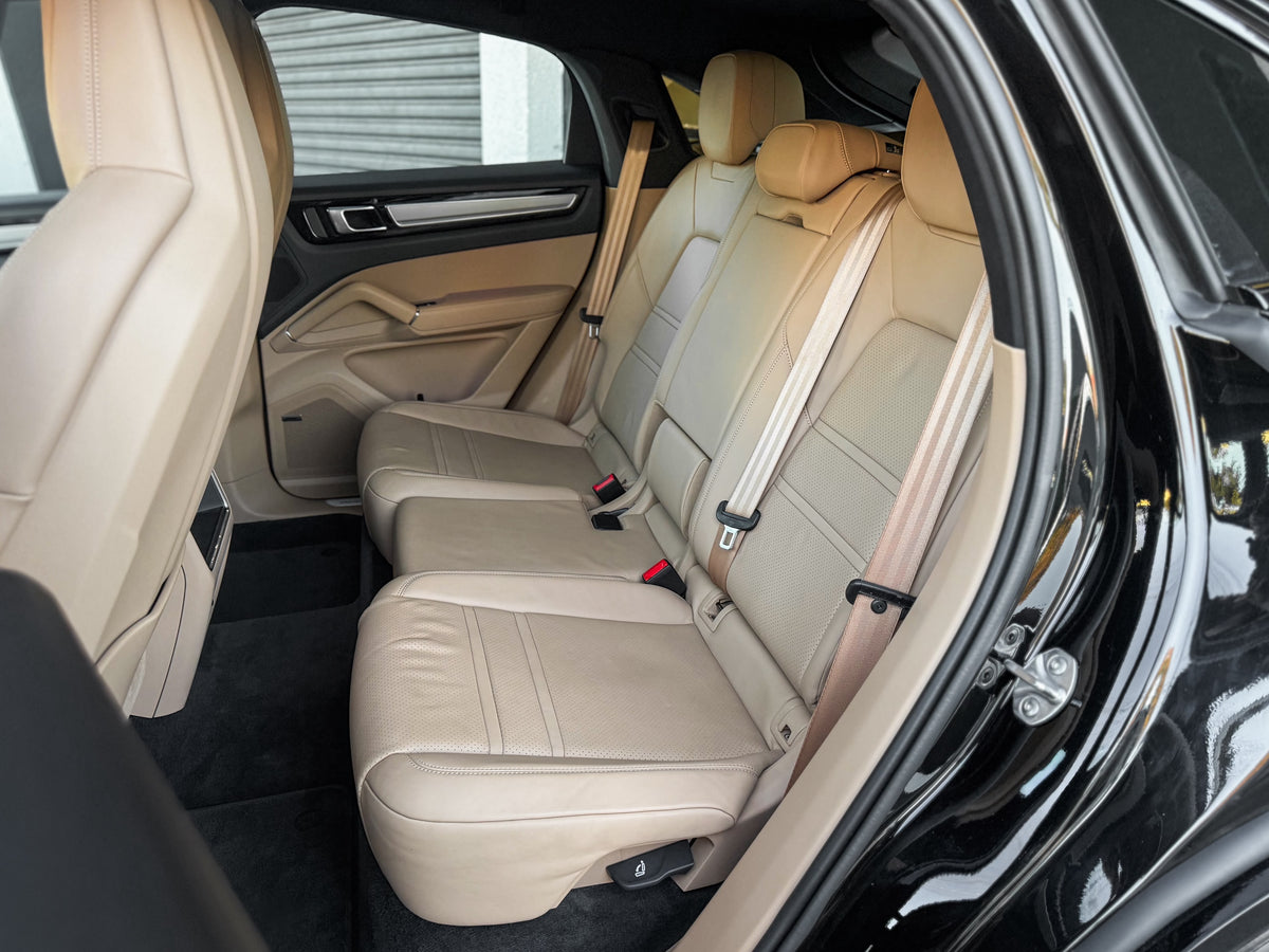 Porsche Cayenne Coupé Platinum Edition 2023 — foto 9 de 15