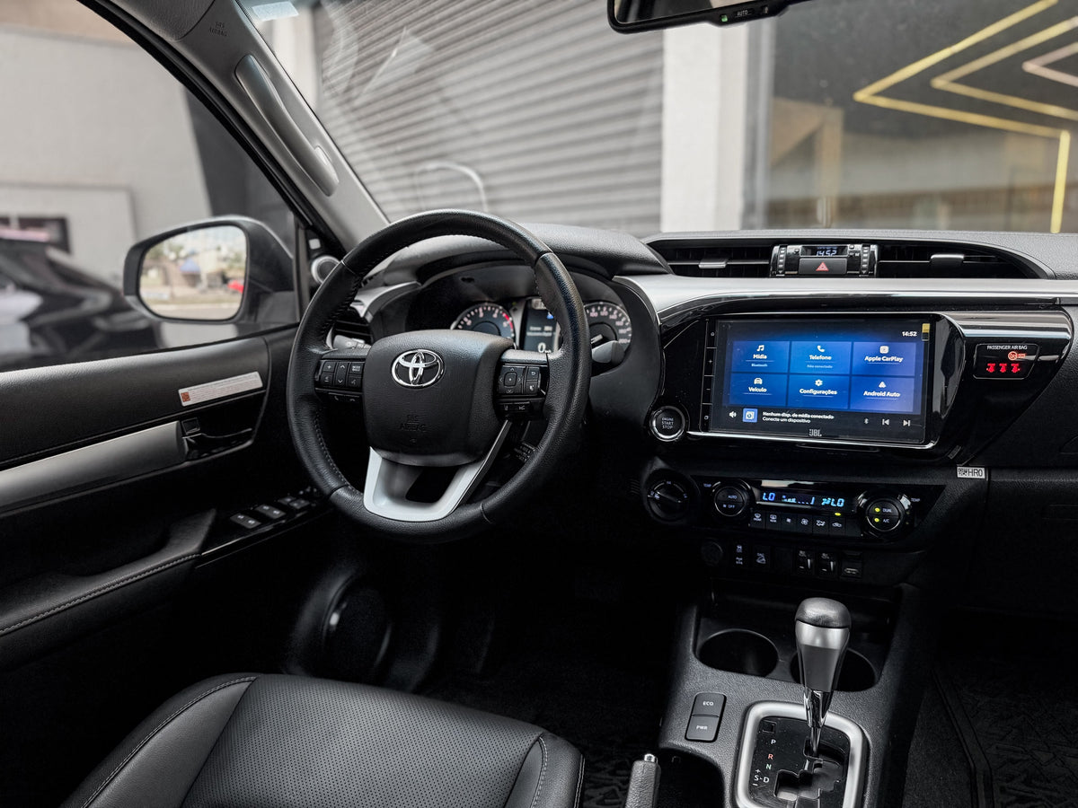 Toyota Hilux SRX Plus 2025 — foto 7 de 16