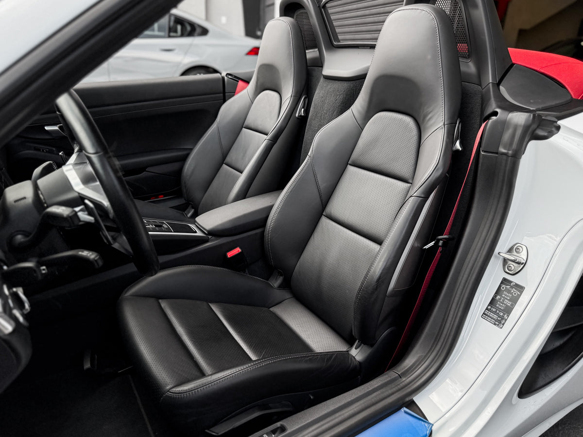 Porsche 718 Boxster 2024 — foto 9 de 16