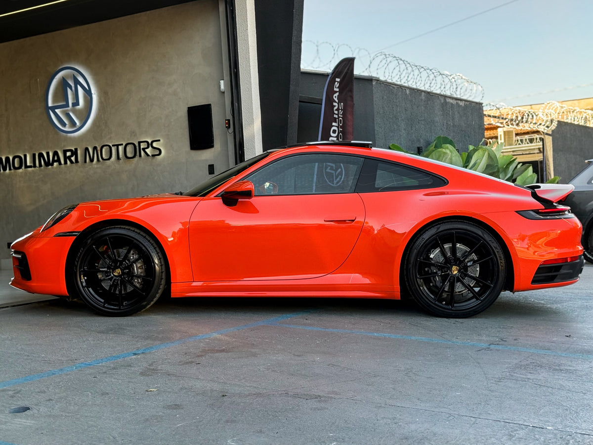 Porsche 911 Carrera 2020 — foto 5 de 17