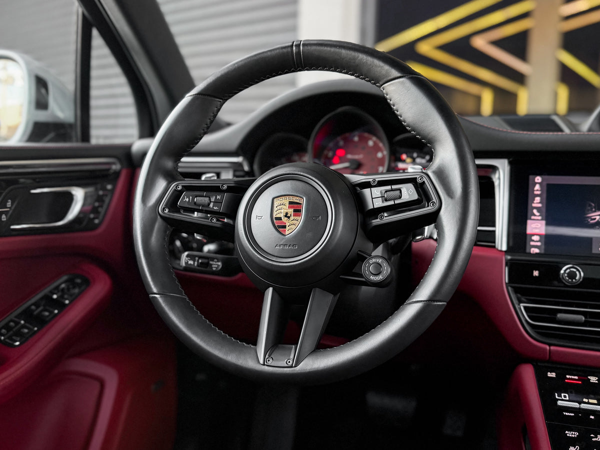 Porsche Macan T 2022 — foto 13 de 16