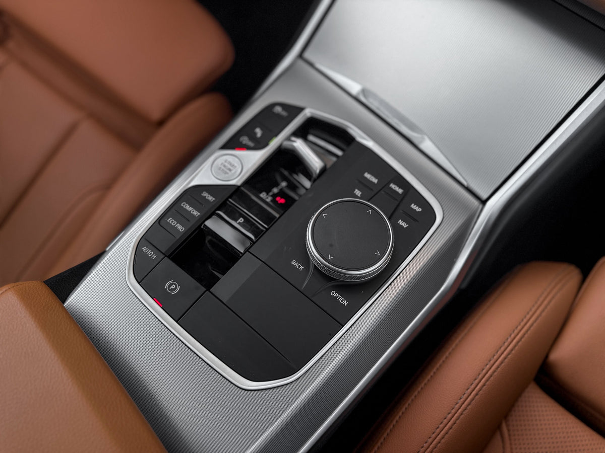 BMW 320i Sport GP 2024 — foto 11 de 15