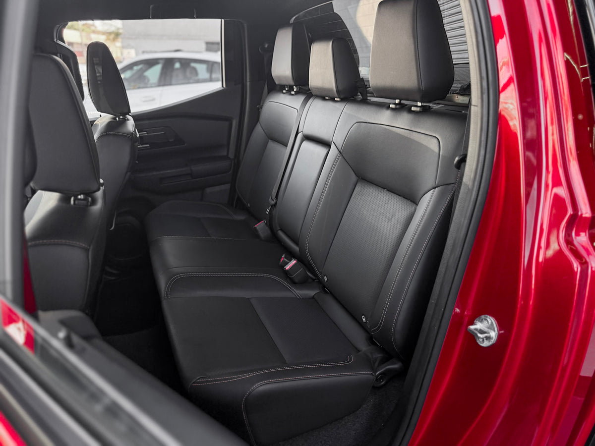 Mitsubishi Triton Katana 2.4 CD 4x4 TB Diesel Automátic 2026 — foto 7 de 16
