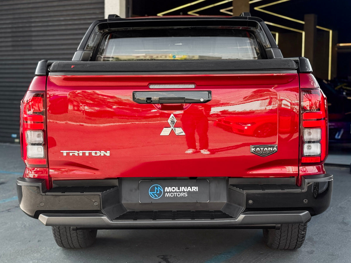 Mitsubishi Triton Katana 2.4 CD 4x4 TB Diesel Automátic 2026 — foto 5 de 16