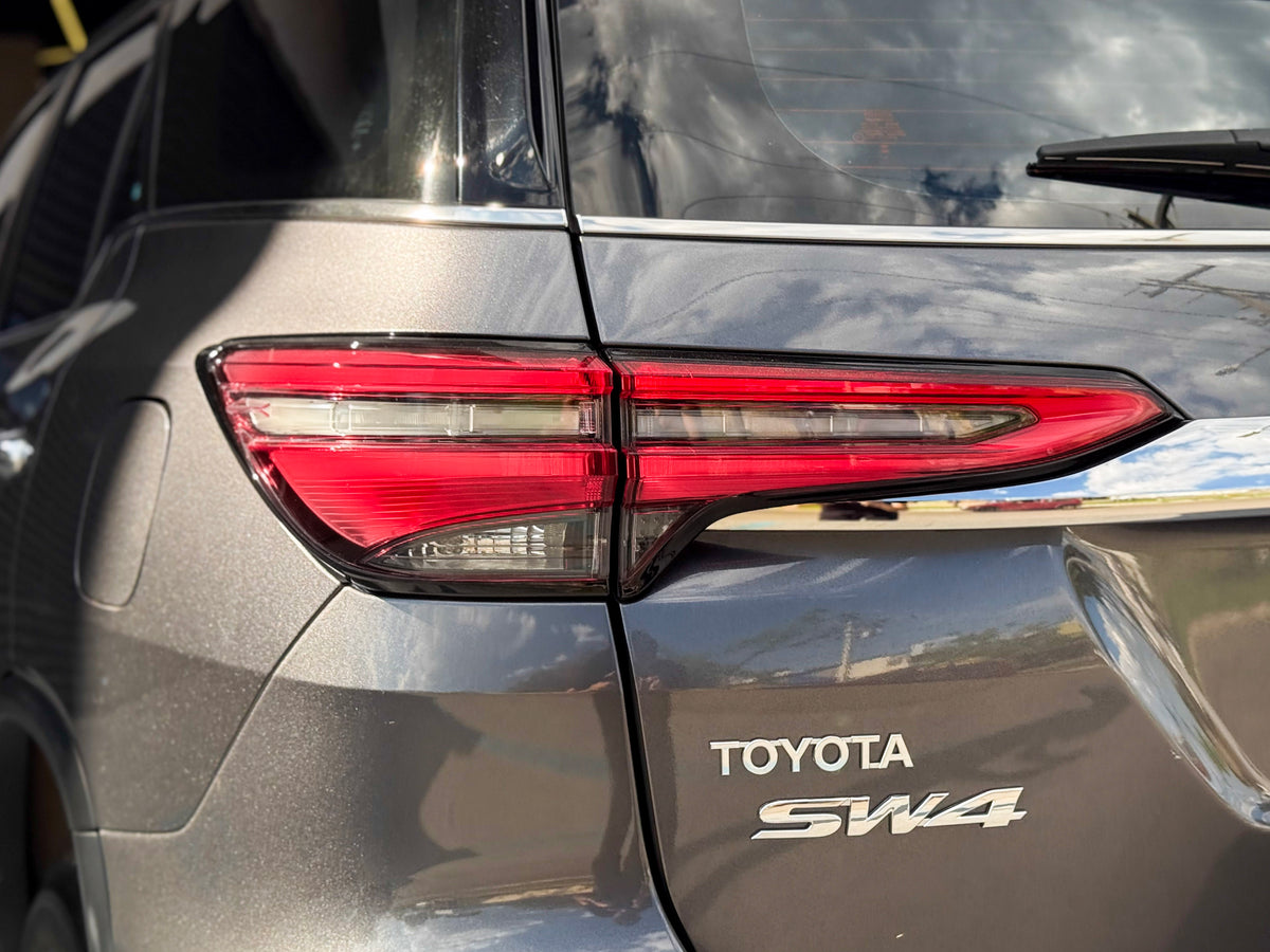 Toyota Hilux SW4 SRX 2023 — foto 16 de 18