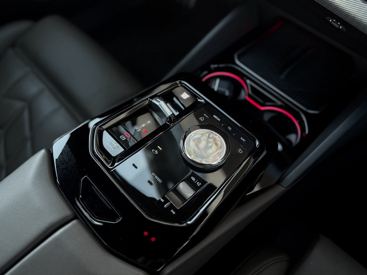 BMW 530e M Sport 2025 — foto 12 de 16