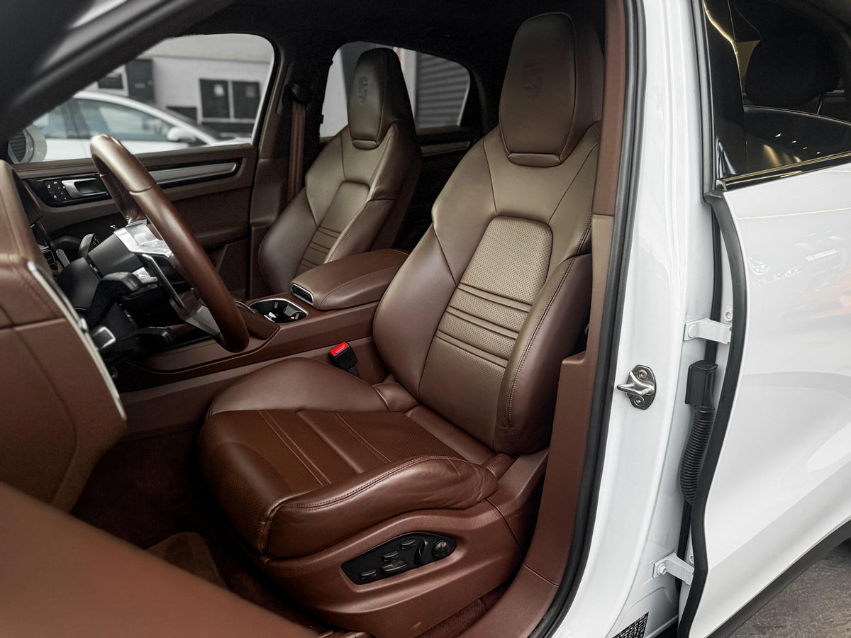 Porsche Cayenne Coupé Platinum Edition 2023 — foto 8 de 16