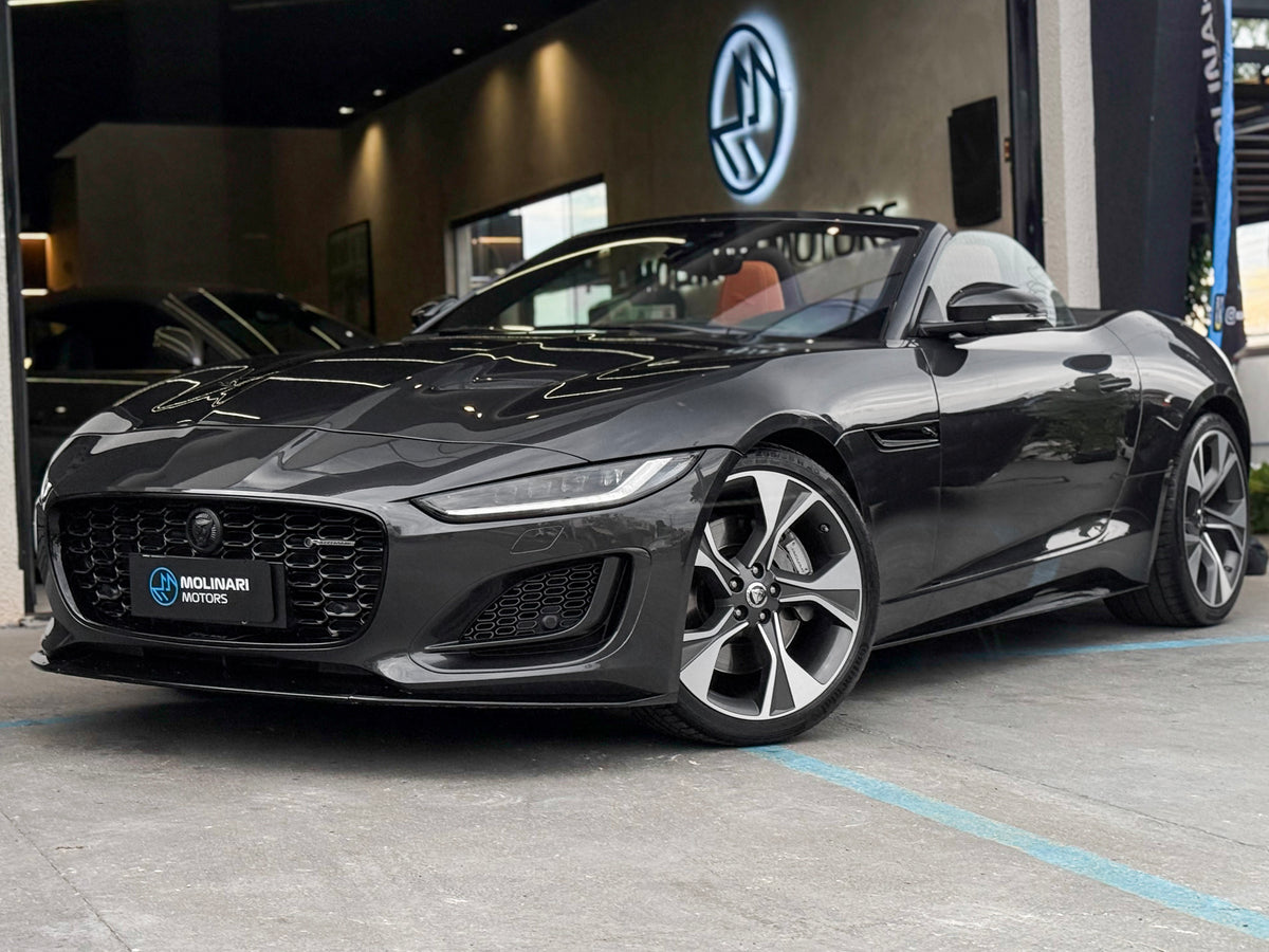 Jaguar F-Type P300 2024