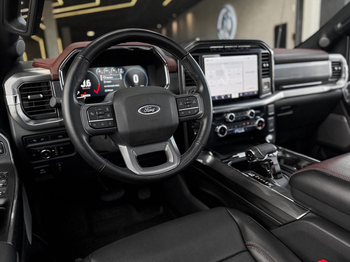 Ford F-150 Lariat 2023 — foto 6 de 16