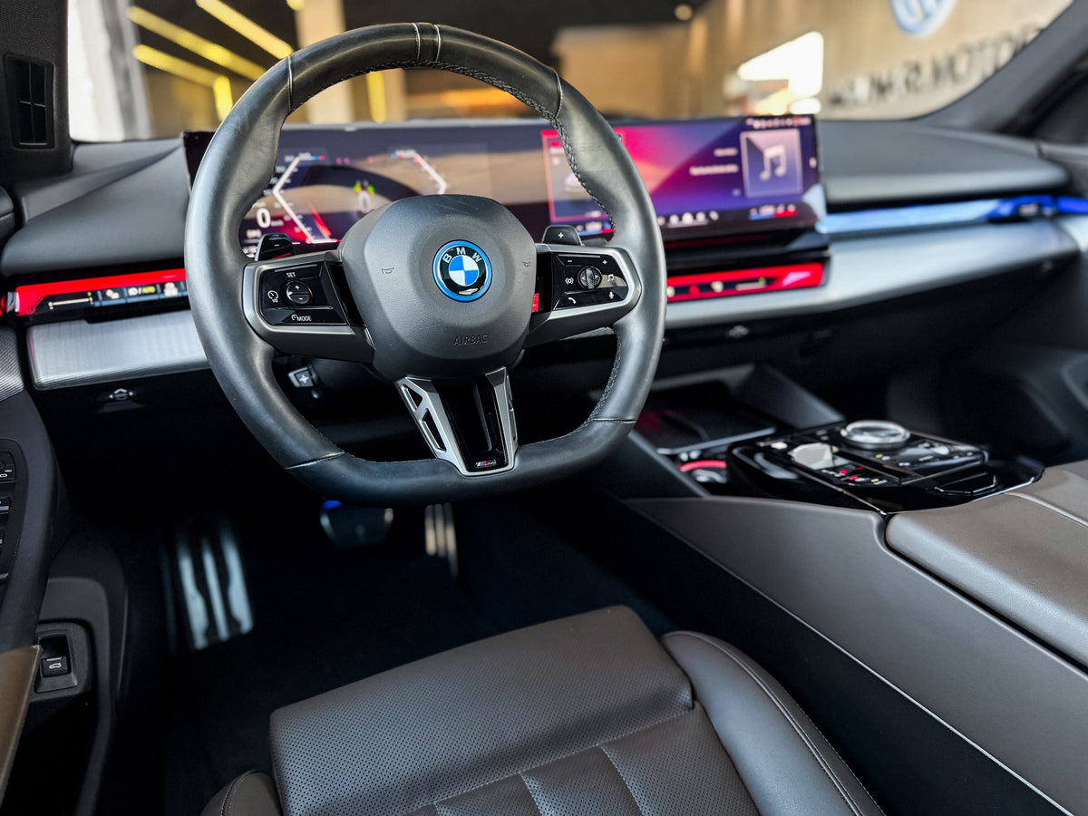 BMW 530e M Sport 2025 — foto 6 de 16