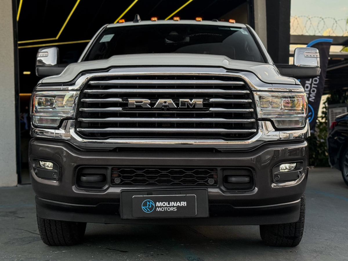 RAM 3500 Longhorn 2024 — foto 2 de 14