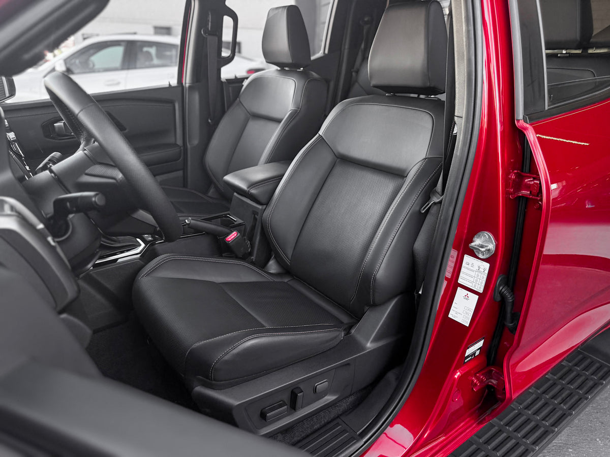 Mitsubishi Triton Katana 2.4 CD 4x4 TB Diesel Automátic 2026 — foto 6 de 16