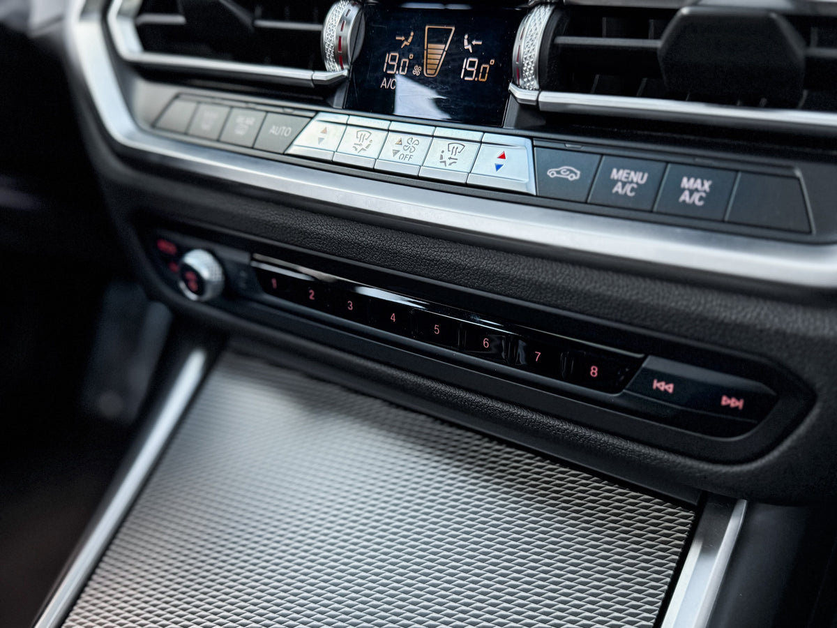 BMW 330e M Sport 2022 — foto 11 de 16