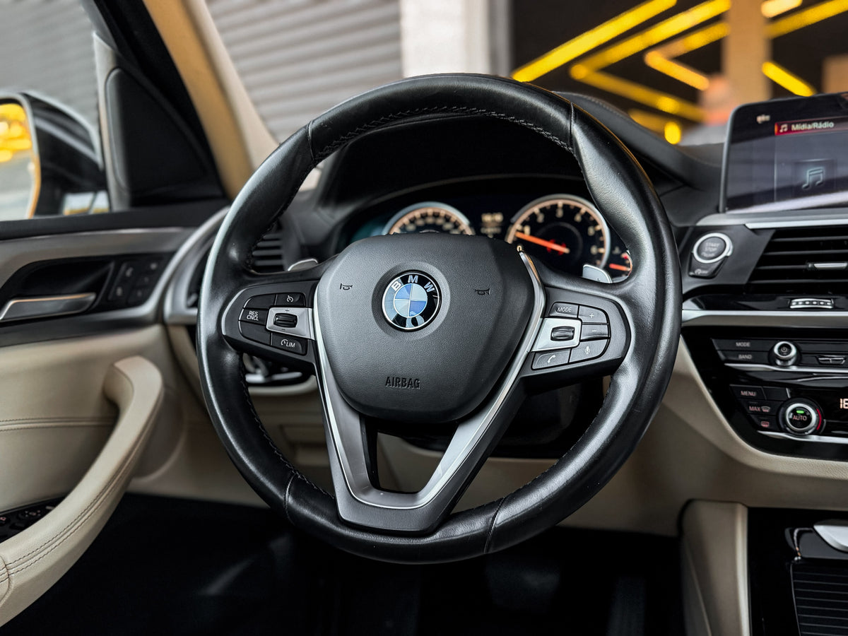 BMW X3 XDrive 30i 2018 — foto 13 de 16