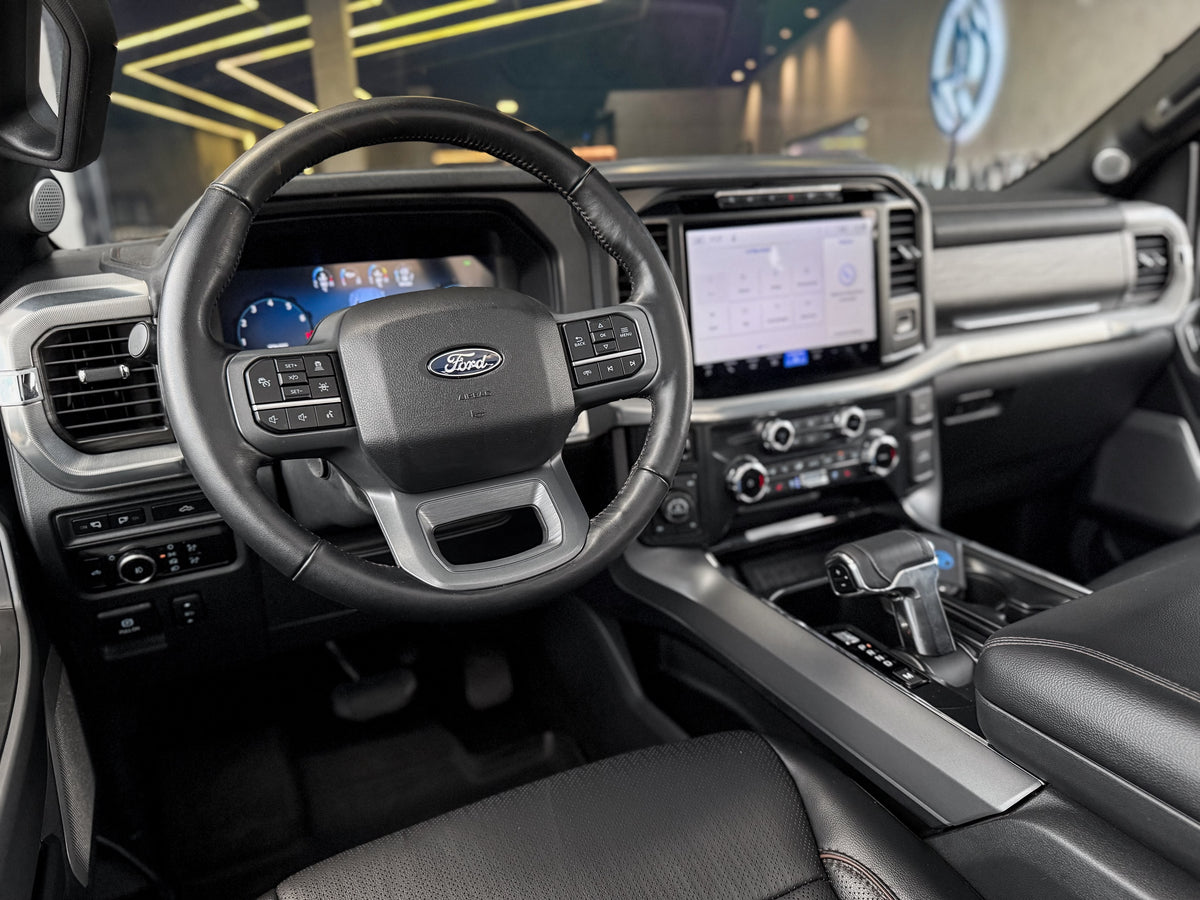 Ford F-150 Lariat 2024 — foto 6 de 16