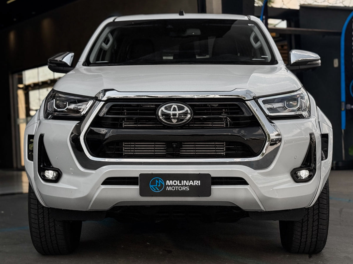 Toyota Hilux SRX Plus 2025 — foto 2 de 16