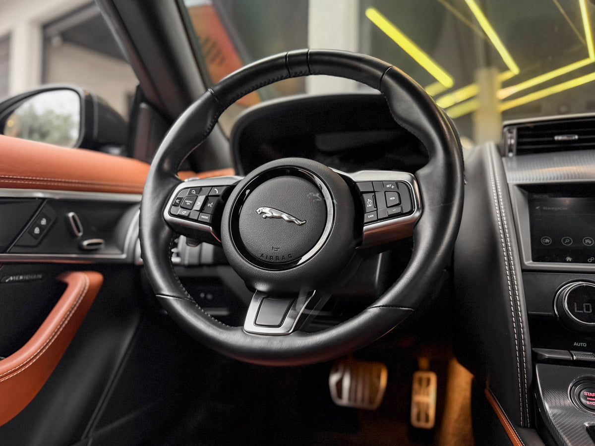 Jaguar F-Type P300 2024 — foto 11 de 17