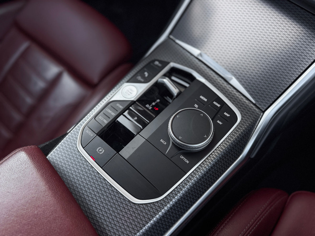 BMW 320I M SPORT 2023 — foto 13 de 16