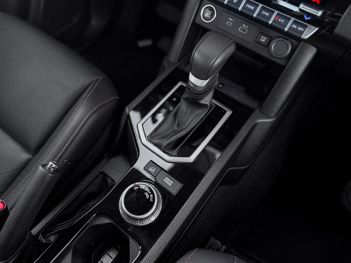 Mitsubishi Triton Katana 2.4 CD 4x4 TB Diesel Automátic 2026 — foto 13 de 16