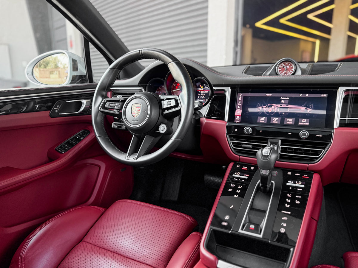Porsche Macan T 2022 — foto 7 de 16
