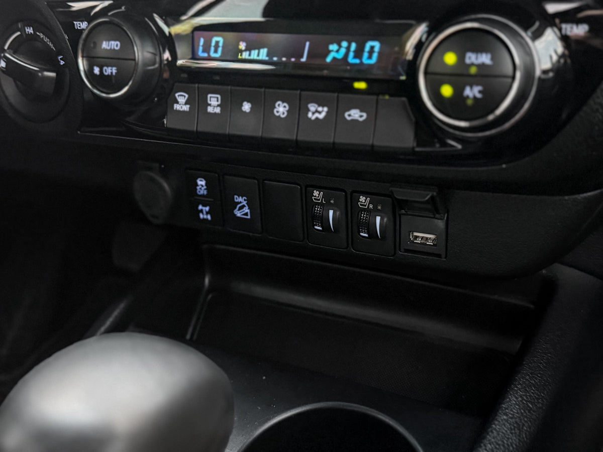 Toyota Hilux SRX Plus 2025 — foto 11 de 16