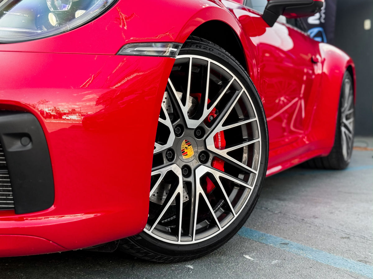Porsche 911 Carrera 4S 2021 — foto 16 de 17
