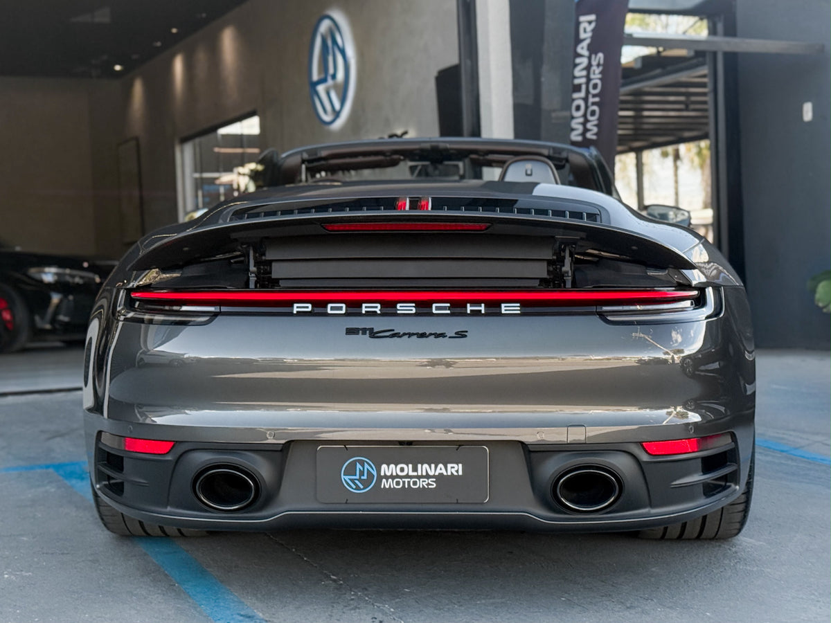 Porsche 911 Carrera S Cabriolet 2022 — foto 4 de 18