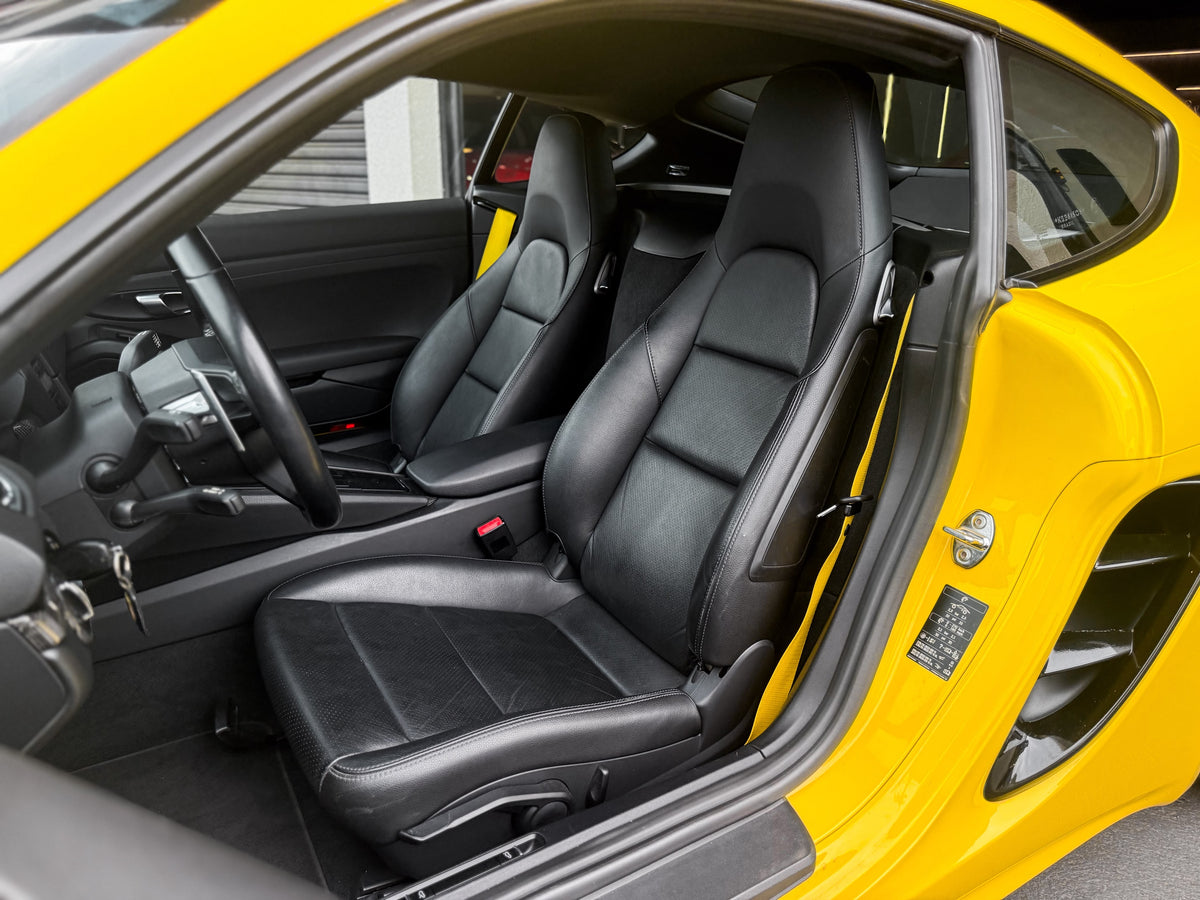 Porsche 718 Cayman 2019 — foto 8 de 15