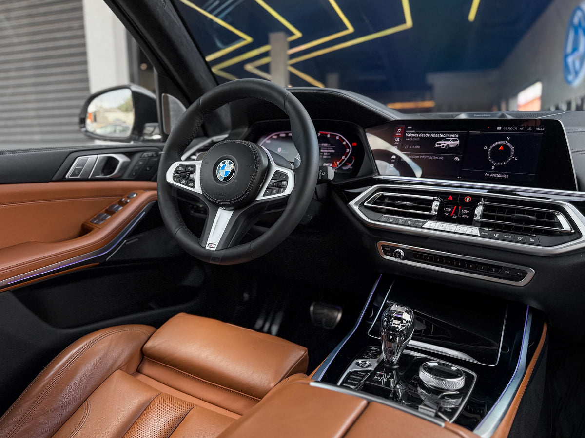 BMW X7 M50i 2022 — foto 7 de 18