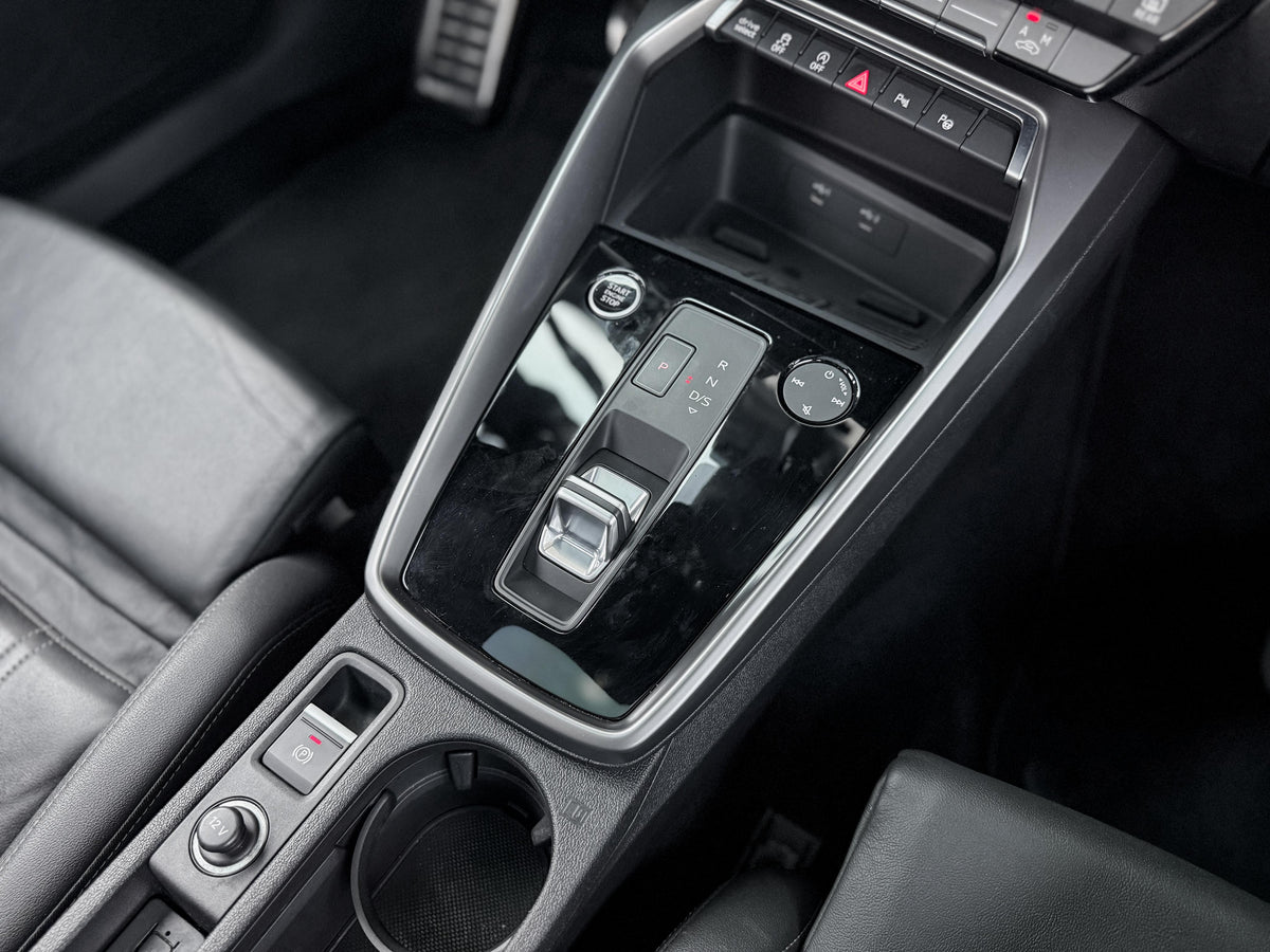 Audi A3 Performance Black 2023 — foto 12 de 16
