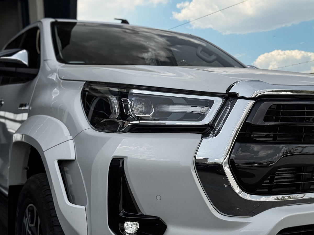 Toyota Hilux SRX Plus 2025 — foto 15 de 16