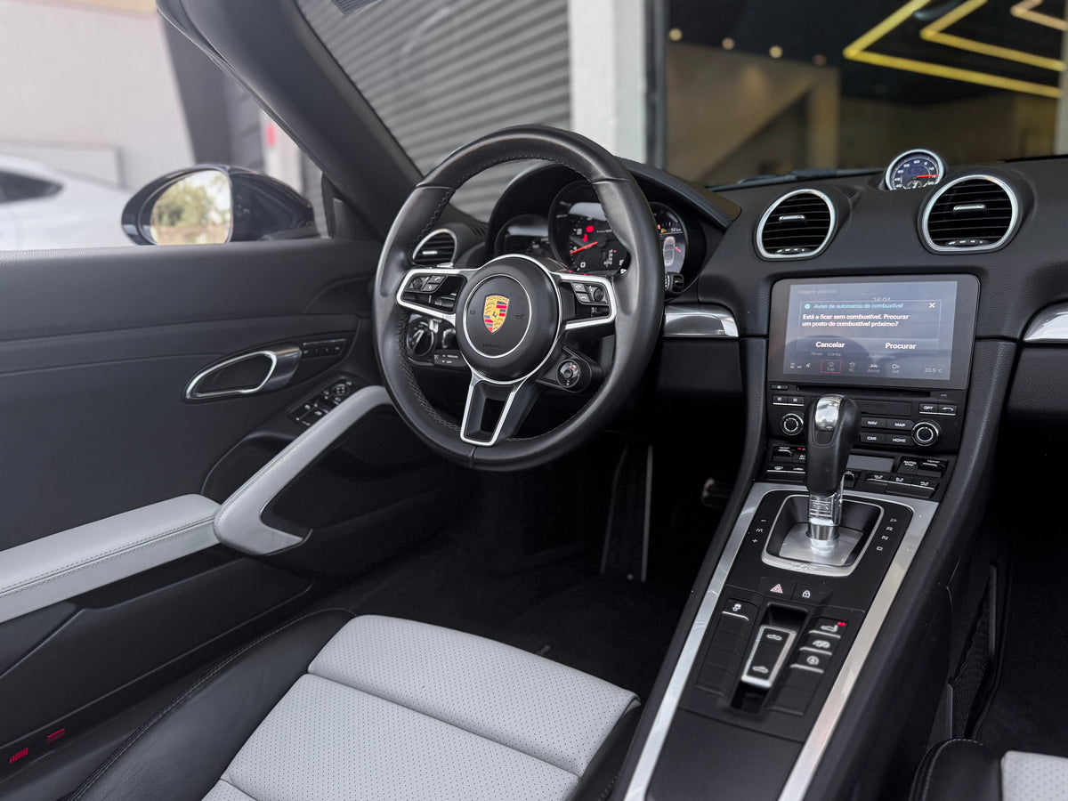 Porsche 718 Boxster — foto 9 de 15