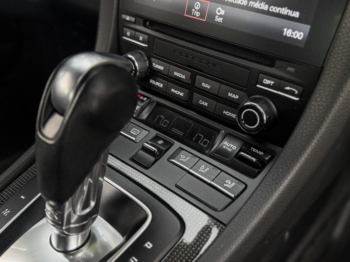 Porsche 718 Cayman 2019 — foto 9 de 15