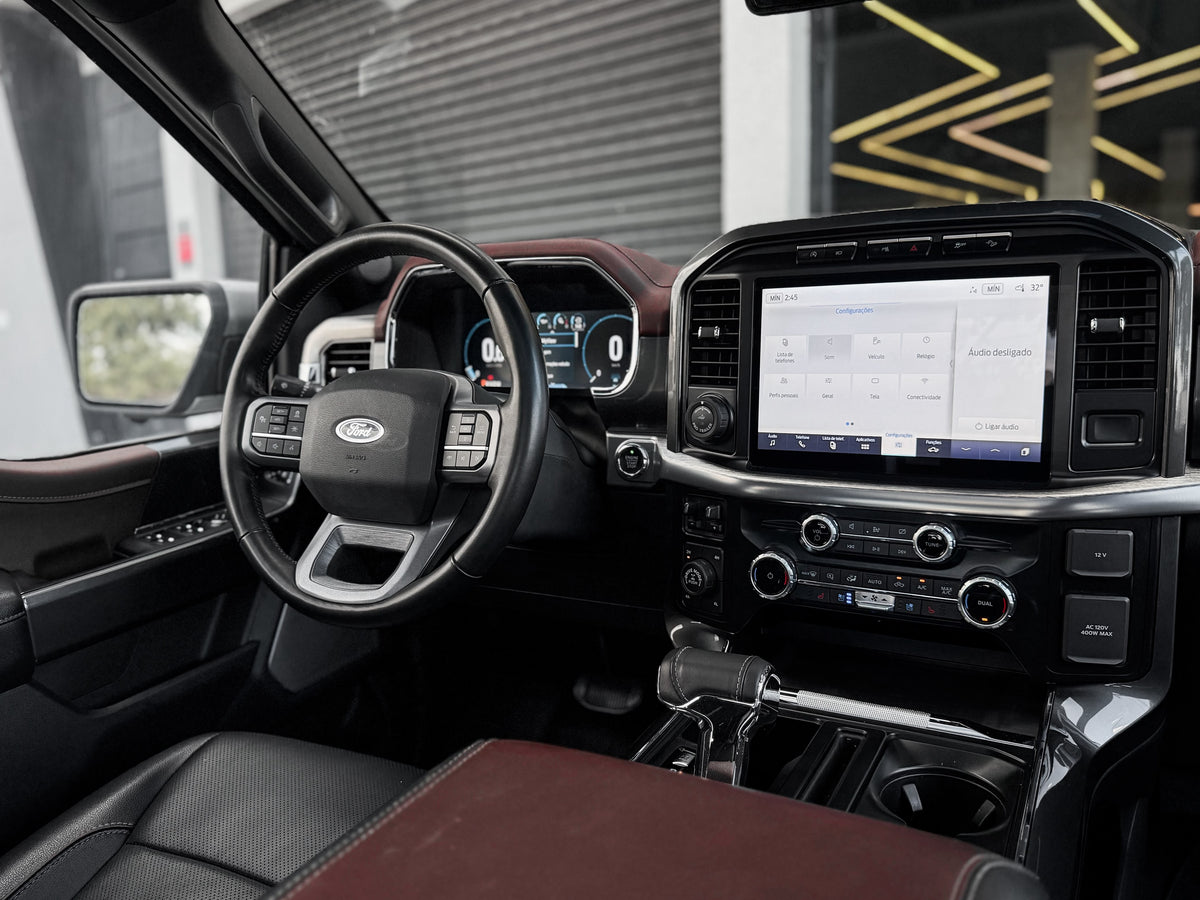 Ford F-150 Lariat 2023 — foto 7 de 16