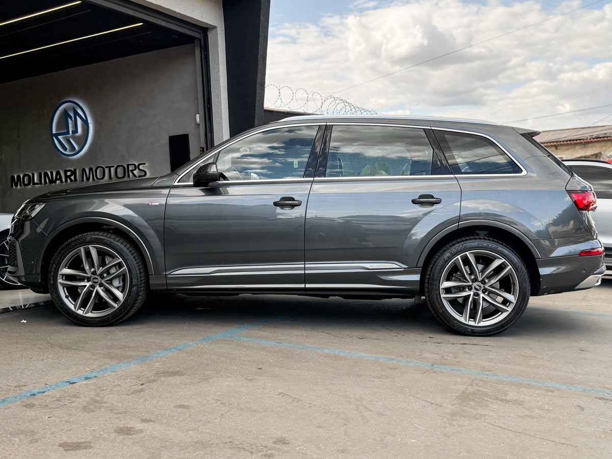 Audi Q7 S-Line 2022 — foto 5 de 16