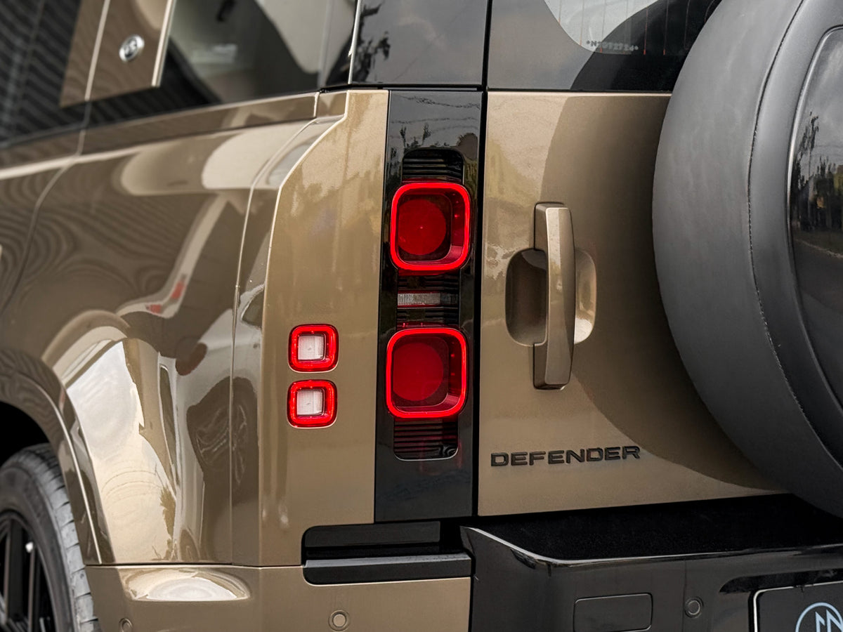 Land Rover Defender HSE 2022 — foto 14 de 16