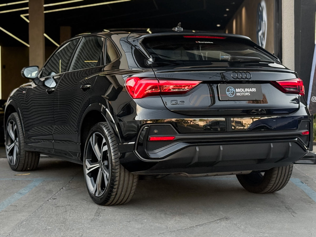 Audi Q3 SPB Perf. Black Plus 2024 — foto 3 de 16