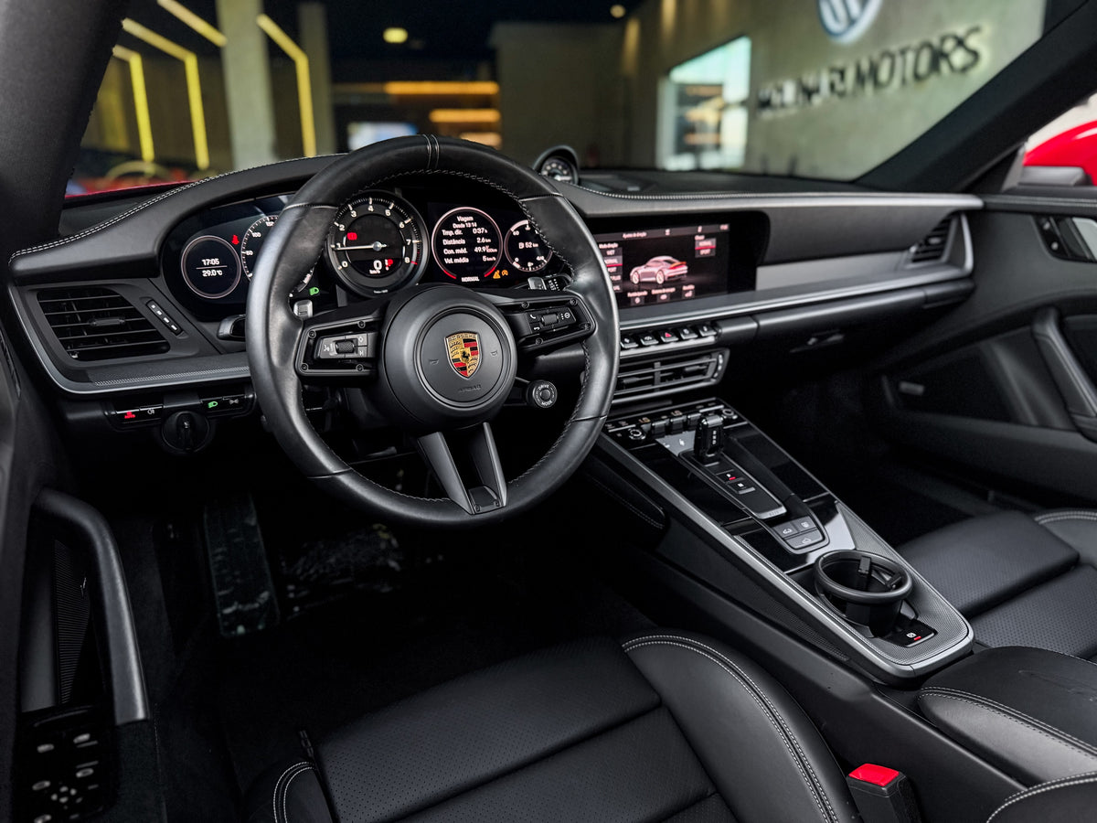 Porsche 911 Carrera 4S 2021 — foto 6 de 17