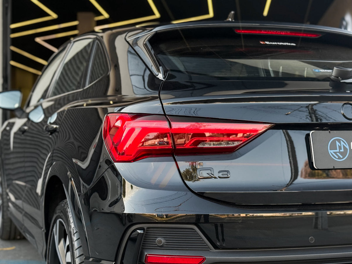 Audi Q3 SPB Perf. Black Plus 2024 — foto 15 de 16