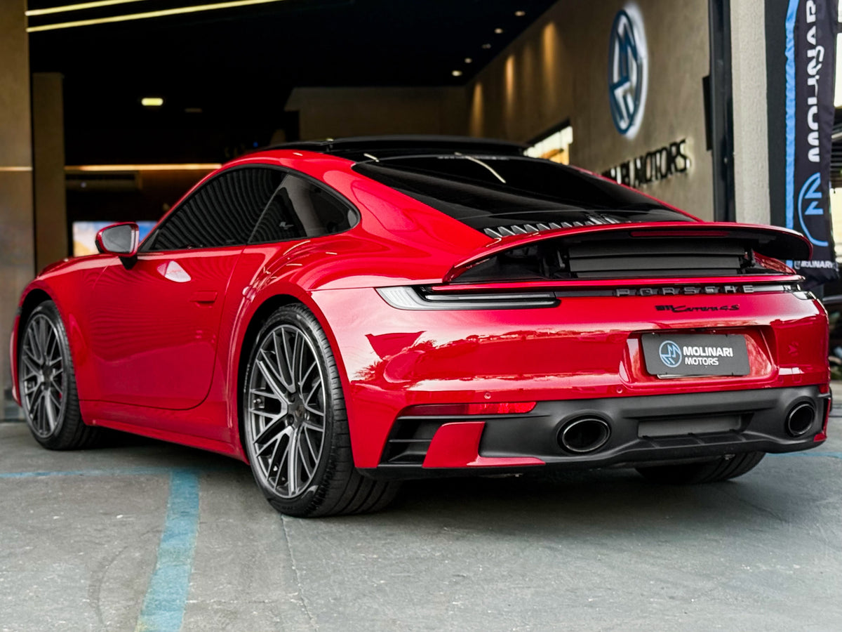 Porsche 911 Carrera 4S 2021 — foto 3 de 17