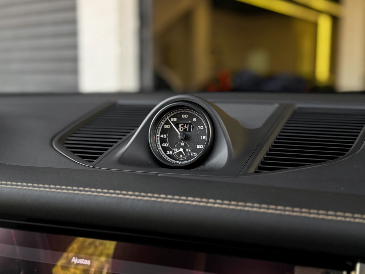 Porsche Macan 2025 — foto 10 de 16