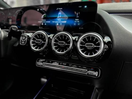 MERCEDES-BENZ GLA 200 1.3 GCI GASOLINA AMG LINE 7G-DCT 2023 - imagem 12