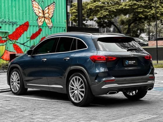 MERCEDES-BENZ GLA 200 1.3 GCI GASOLINA AMG LINE 7G-DCT 2023 - imagem 3