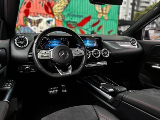 MERCEDES-BENZ GLA 200 1.3 GCI GASOLINA AMG LINE 7G-DCT 2023 - imagem 6