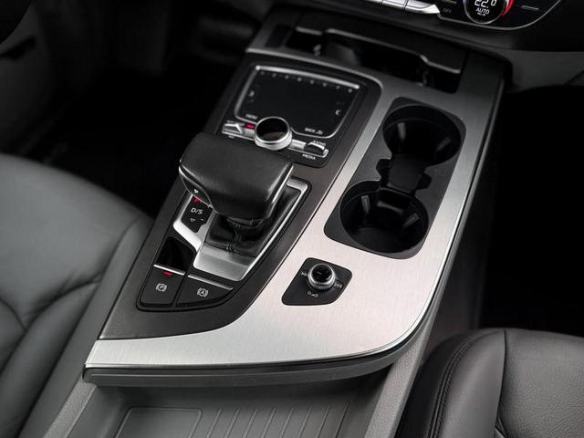 AUDI Q7 3.0 TFSI AMBITION V6 24V GASOLINA 4P TIPTRONIC 2016 - imagem 13