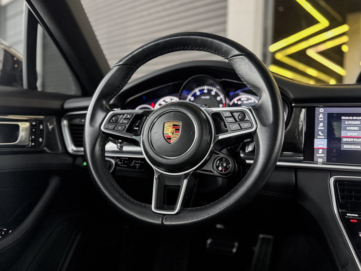 Porsche Panamera 4 E-Hybrid 2020 — foto 13 de 16