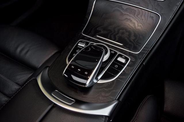 MERCEDES-BENZ C-300 SPORT 2.0 2019 - imagem 12