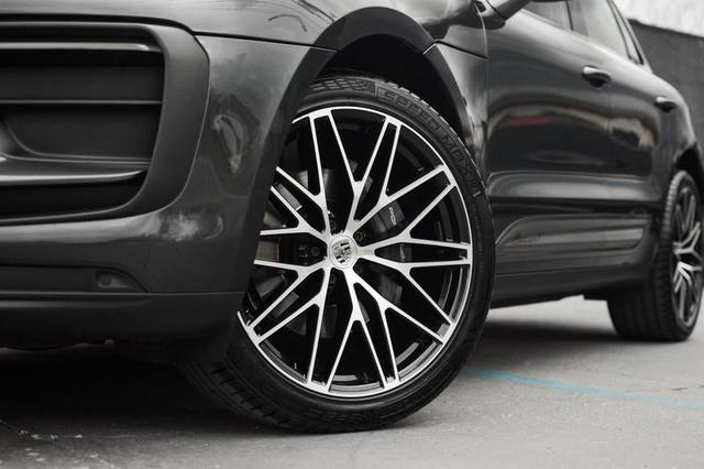 PORSCHE MACAN T 2023 - imagem 15