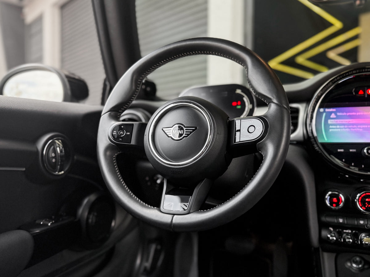 MINI Cooper SE 2023 — foto 13 de 16