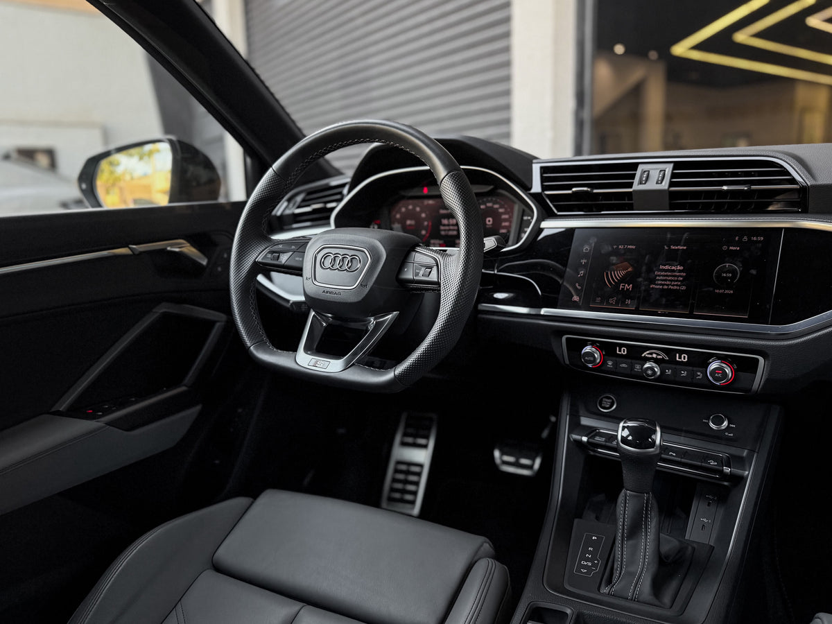 Audi Q3 SPB Perf. Black Plus 2024 — foto 7 de 16